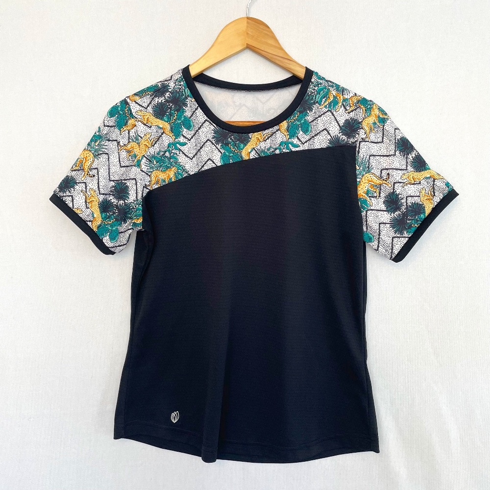 GGblue Medium Luxe Sport Golf Tennis Short Sleeve Top Cheetah Tropical Print